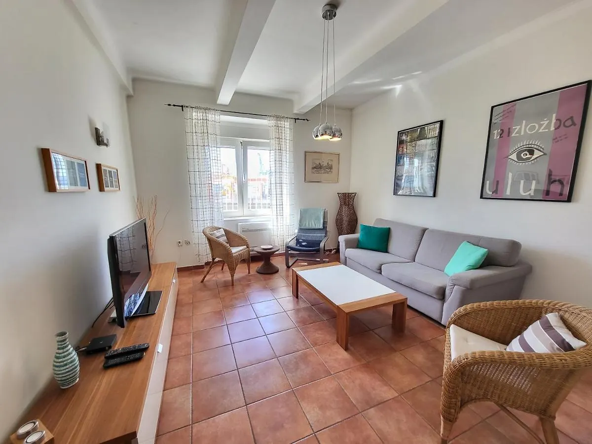 Apartment Sablicevo - Near The Beach Rijeka